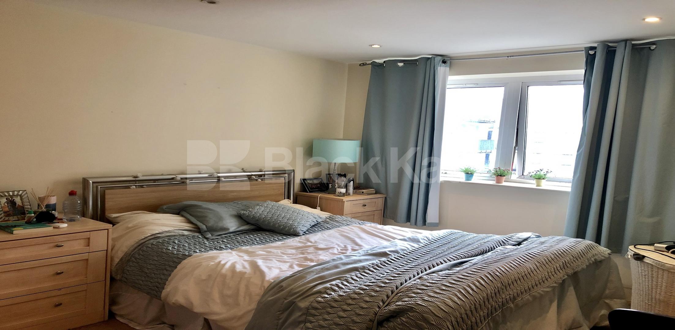 			LET  , 1 Bedroom, 1 bath, 1 reception Apartment			 Long Lane, London Bridge